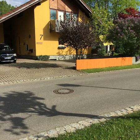 Zimmer In Lautrach Eksteriør billede